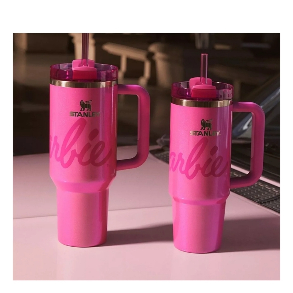 🐰BARBIE X STANLEY40oz ICON QUENCHER LIMITED EDITON. NEW In Box. GENUINE STANLEY - Picture 4 of 8